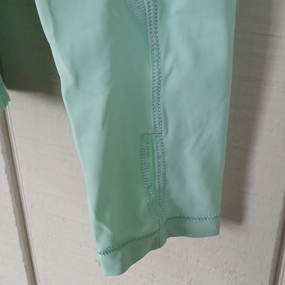 Lululemon Athletica Runbeam Hoodie Mint Green Size 4 - Picture 8 of 11